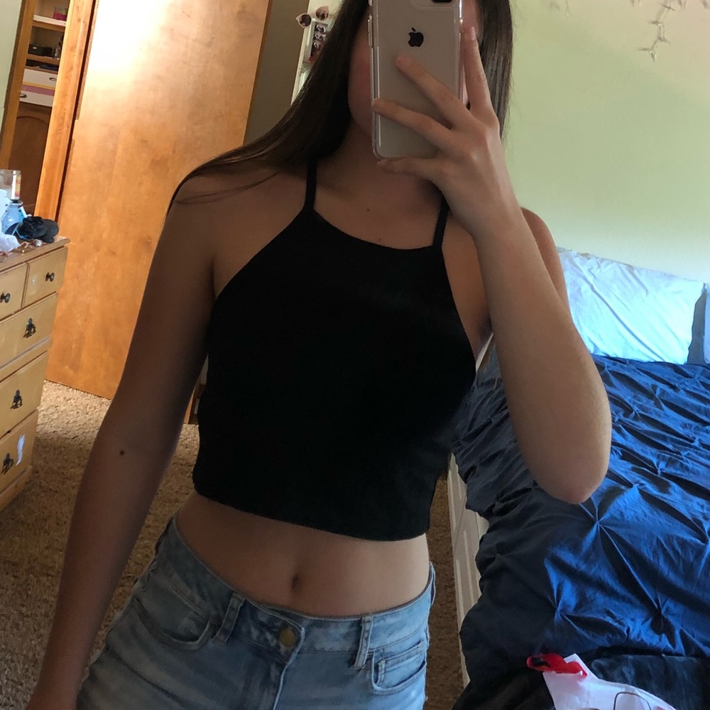 black high neck tank top